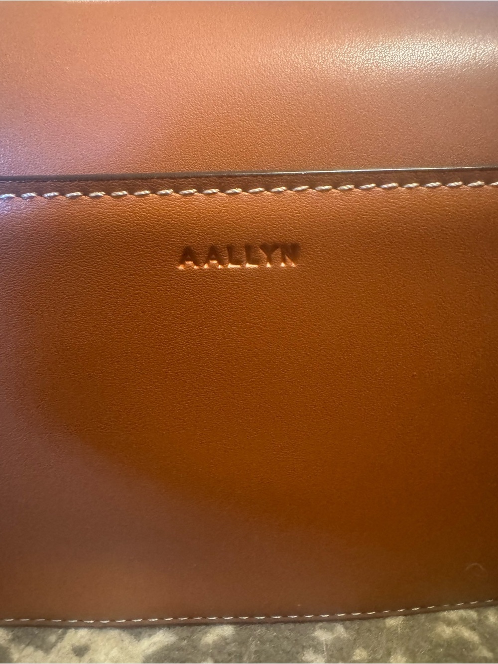 Aallyn Tan Leather Crossbody Bag with Adjustable Strap brand new without tags - Picture 4 of 6